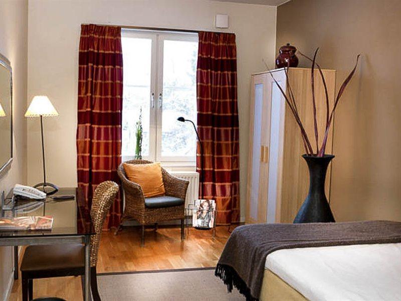 Maude´s Enskede 3*