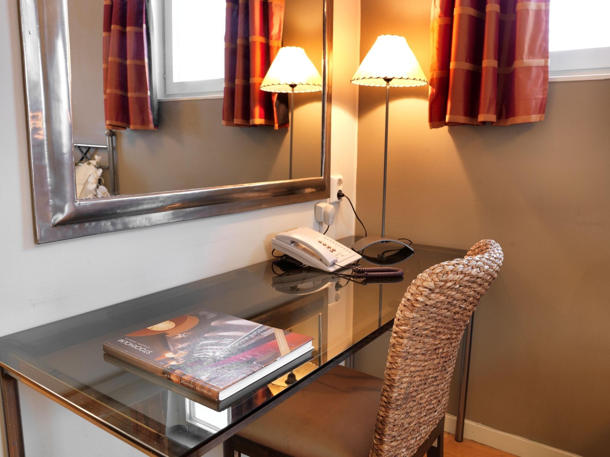 Maude´s Enskede Hotell